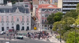 Death toll in Lisbon tramway derailment rises to 17