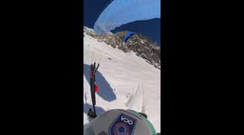 Speedglider rescue during avalanche in Courmayeur, Italy