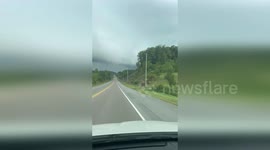 US: Dramatic Shelf Cloud Stuns Drivers On Highway In Tennessee