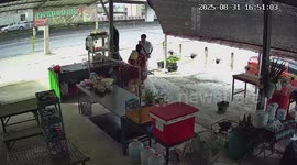 Kind restaurant owner gives free meal to college boy who 'had not eaten for two days'