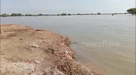 Pakistan: Flood Crisis in Pakpattan: Sutlej River Submerges Dozens of Villages