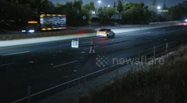 US, Los Angeles: Commerce Spilled Pallets Shut Down I-5 Lanes