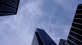Man uses plane trails to propose to girlfriend