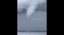 Tornado Spotted Over Tokyo Bay Near Yokosuka