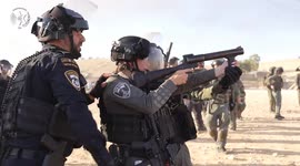 Israel: Southern District Police Assist in Demolition of Illegal Structures Near Segev Shalom