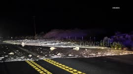 US, Bakersfield: East Kern County Heavy Rain Washes Out Roads