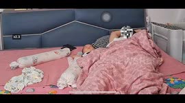 Panic Mother Unconsciously Smacked Her Son