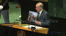 US: Turkish president calls on world leaders at UN General Assembly to act to help Palestinians (2)