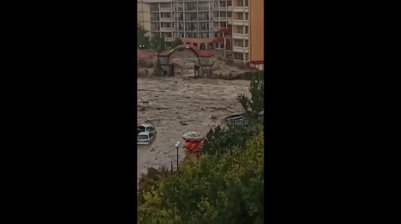 Massive Flood in Saint Vlas Bulgaria Caught on Camera Sweeps Away Cars