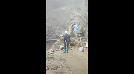 Vietnam landslide narrowly misses a group of tourists