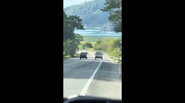 Shocking Footage: Driver Flees for 9 km on BR-101 and Is Intercepted by Federal Highway Police (PRF) In Brazil