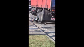 Two People Injured After Motorcycle and Truck Accident in São Bernardo (SP- Brazil)