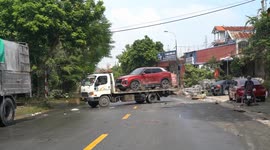 Vietnam: 8 dead, 5 missing in northern Vietnam after Typhoon Matmo triggers floods, landslides