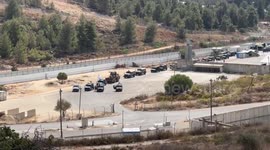 Israeli army attacks Palestinians waiting hostages to be released in Ramallah