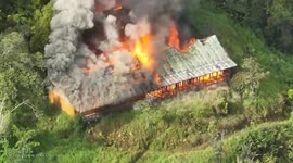 Armed criminal group burns abandoned school in Papua