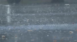 US, Los Angeles: Montrose Rain