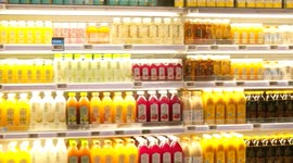 China: China sees big market for small drinks, snacks