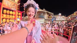 Roly Poly performer teases man after she was given a box of cigarettes