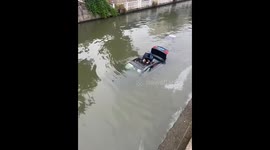 Daring Sunroof Rescue