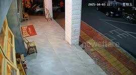 “Spiderman” Boss's Grand Entrance