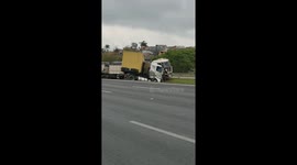 Truck Fails to Brake and Causes Multi-Vehicle Crash on Rodoanel Toward São Bernardo (Brazil)