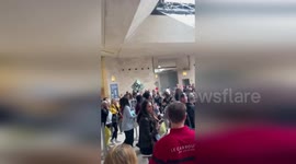 France: Theft Sparks Mass Evacuation At Louvre During Confirmed Robbery