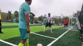 Men showcase unique soccer training techniques in Anhui, China
