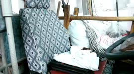 The old farmer a month hand built car Yishiyiting also can look at the Riverview