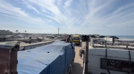Limited UN aid enters Gaza through Kerem Shalom crossing