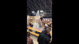 Shoulders Support Oktoberfest Cup Pyramid