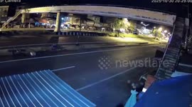 Roadside motorcycle bomb leaves one officer injured in southern Thailand