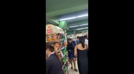 Philippines: Residents Rush to Stores Ahead of Typhoon Kalmaegi 2