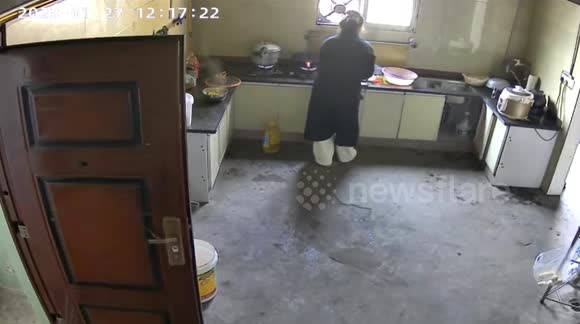 Shocking moment pressure cooker explodes as wife prepares meal - Buy ...