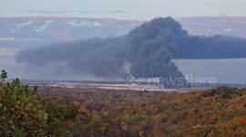 US: UPS Cargo Plane Crashes Near Airport in Louisville, Kentucky 4