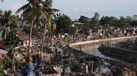 Typhoon kills 66 people, with 400,000 displaced, 26 missing in Philippines (2)