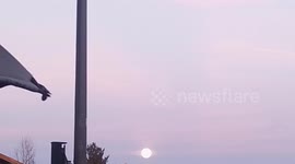 Stunning Supermoon Lights Up the Night Sky!