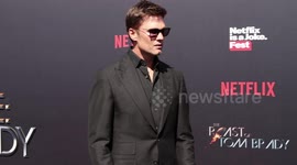 UNCAPTIONED: Tom Brady reveals he cloned his dog