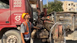 Palestinian company repairs power lines in Gaza damaged in Israeli strikes