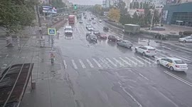 Truck loses control and crashes into minibus in Krasnoarmeysk, Russia