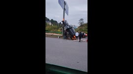 Car crashes into streetlight and catches fire in Jiangxi, China
