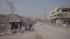 Mountains of unmanageable garbage threaten health of Gaza residents