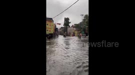 India: Heavy Rainfall Causes Severe Flooding in Kolkata