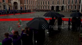 Catherine Connolly sworn in as Ireland President (2)