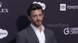 UNCAPTIONED: Jonathan Bailey opens up about wanting kids one day
