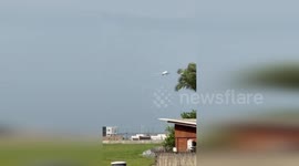 Pilot negotiates powerful crosswind while landing in Brazil