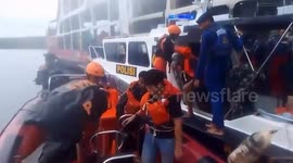 Passengers evacuated from ferry stranded in rough sea in Bali