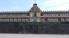 Metal security fences installed around National Palace ahead of planned protests