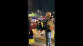 Man’s Halloween run ends in hilarious tumble in Bogotá, Colombia