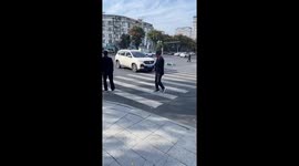 Motorist chases runaway tricycle spinning out of control at intersection