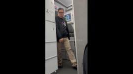 US: Disruptive Passenger Removed From Flight Carrying 4 Congressmen in Kansas City